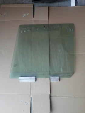 Стъкло задно ляво Рейндж Ровър П38