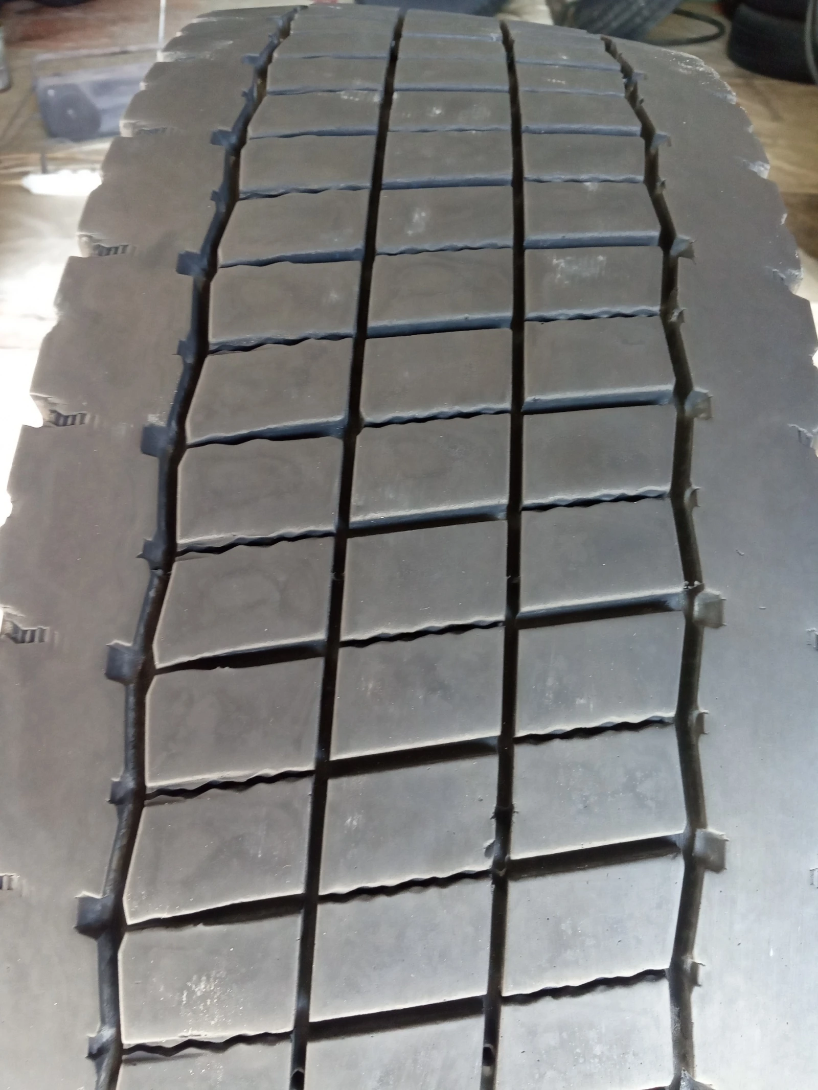  215/75R17.5 | Mobile.bg   2