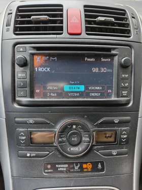 Toyota Auris  1.6 VVTI 132 к.с.FaceLift Navi Evro 5, снимка 8