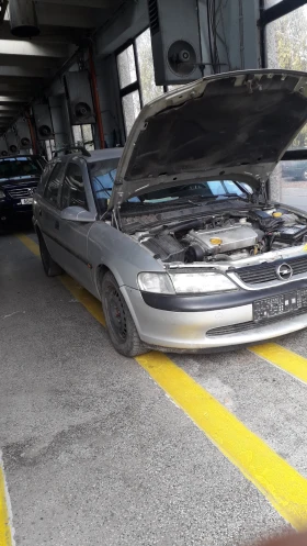 Opel Vectra 1.6 газ, снимка 1