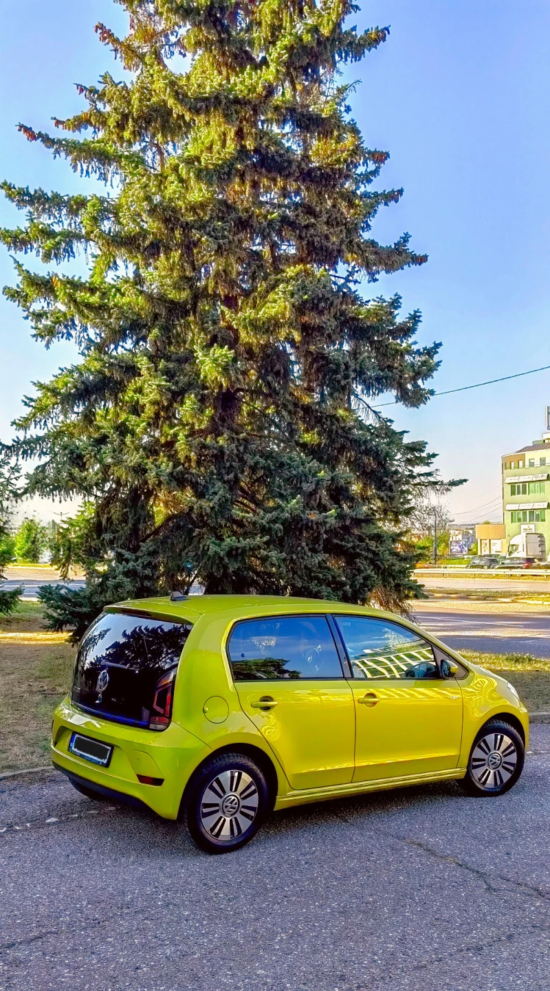 VW Up ПЕРФЕКТЕН , снимка 3 - Автомобили и джипове - 44243944