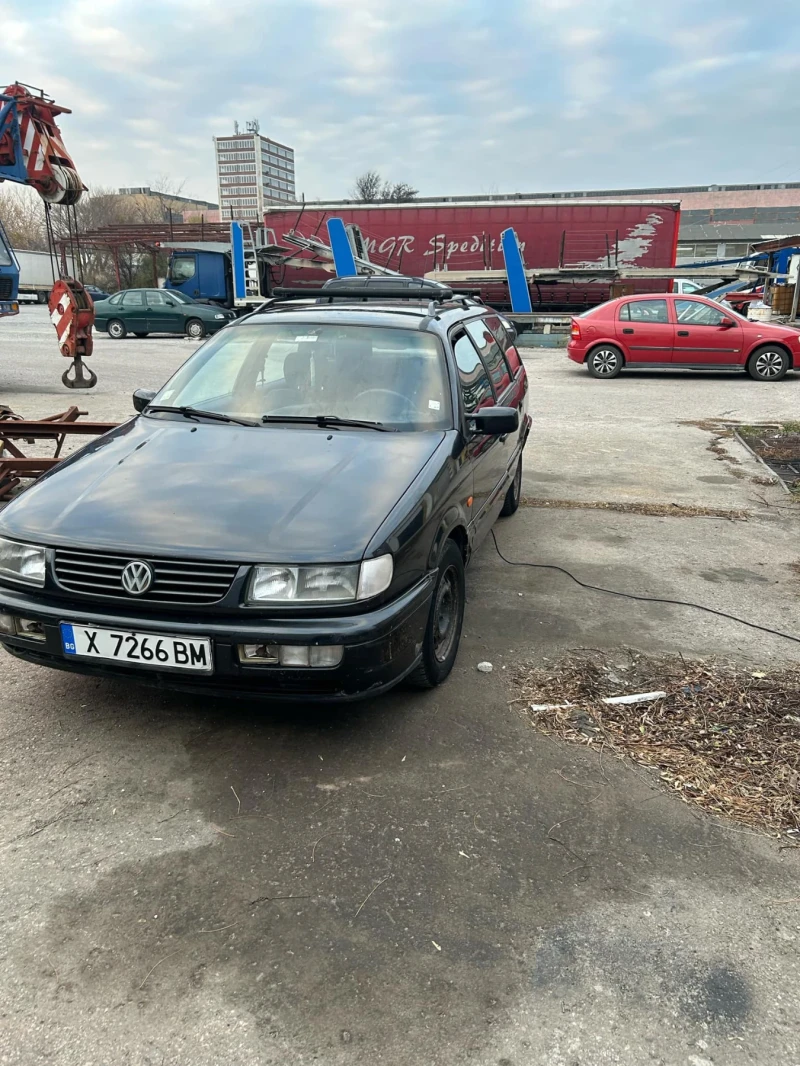 VW Passat, снимка 1 - Автомобили и джипове - 48152993