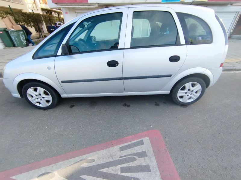 Opel Meriva 1.4 верига, снимка 4 - Автомобили и джипове - 49045783