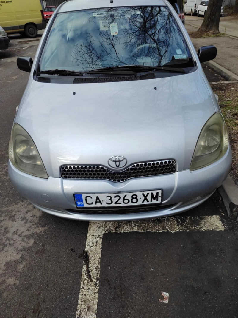 Toyota Yaris 1.0 VVTI, снимка 1 - Автомобили и джипове - 49411785