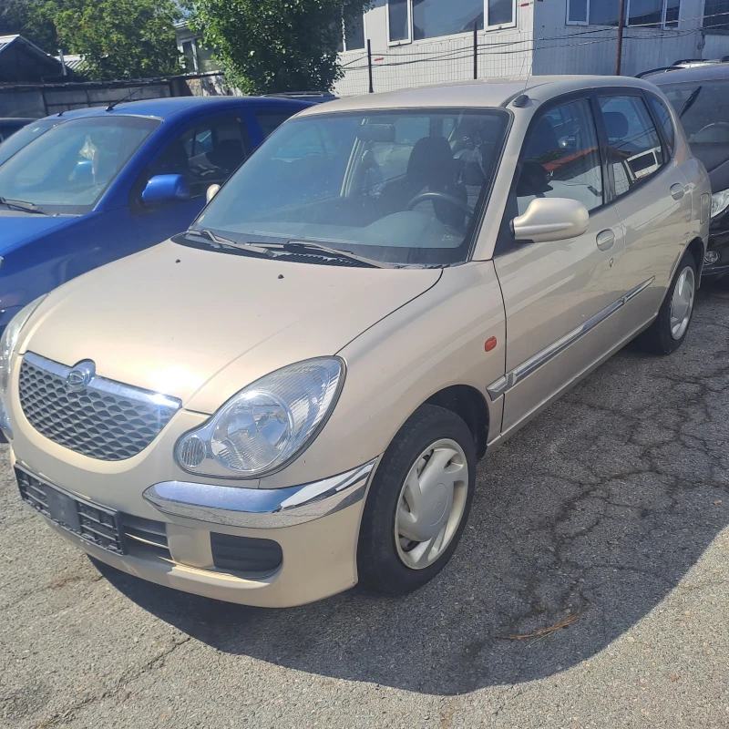 Daihatsu Sirion, снимка 2 - Автомобили и джипове - 50775972