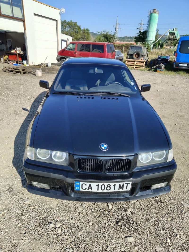 BMW 318 1.8 is, снимка 4 - Автомобили и джипове - 51587066