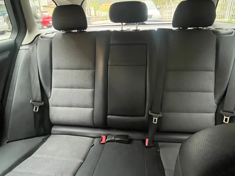 Mercedes-Benz C 220, снимка 7 - Автомобили и джипове - 52634231