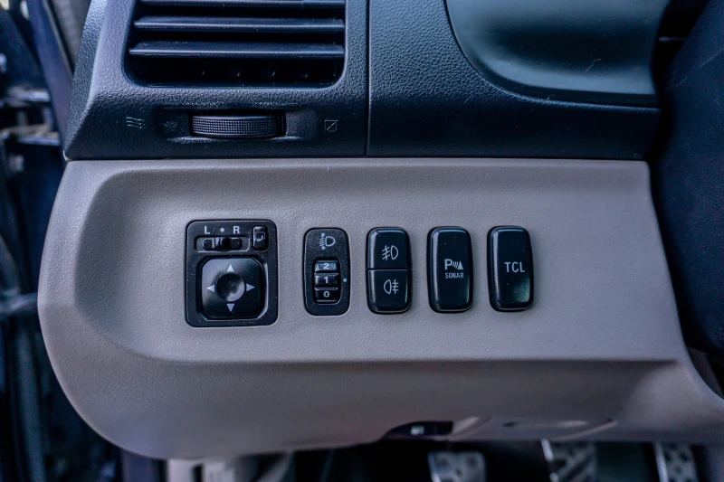 Mitsubishi Grandis 2.4 165к.с. | С ГАРАНЦИЯ!, снимка 14 - Автомобили и джипове - 52061904