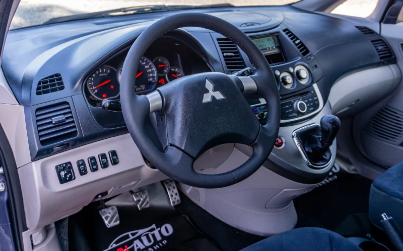 Mitsubishi Grandis 2.4 165к.с. | С ГАРАНЦИЯ!, снимка 6 - Автомобили и джипове - 52061904