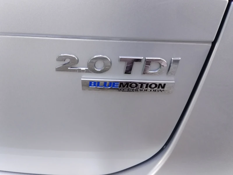 VW Sharan 2.0* TDI* 140кс.6ск, снимка 16 - Автомобили и джипове - 52729872