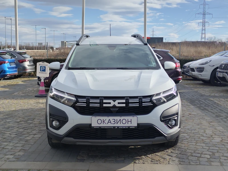 Dacia Jogger Expression TCe 110к.с , снимка 2 - Автомобили и джипове - 53034911