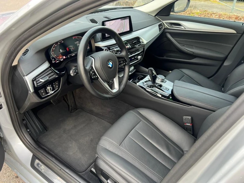 BMW 530 XDrive, снимка 6 - Автомобили и джипове - 53121341