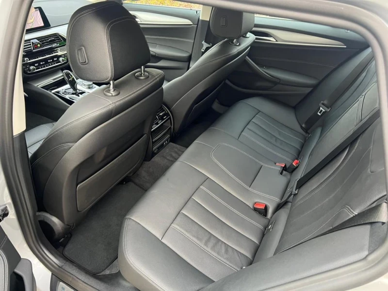 BMW 530 XDrive, снимка 9 - Автомобили и джипове - 53121341