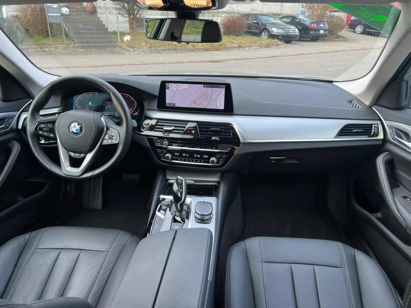 BMW 530 XDrive, снимка 8 - Автомобили и джипове - 53121341