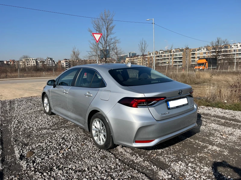 Toyota Corolla 1.8 CVT Executive Hybrid- ГАРАНЦИЯ, снимка 6 - Автомобили и джипове - 53164680