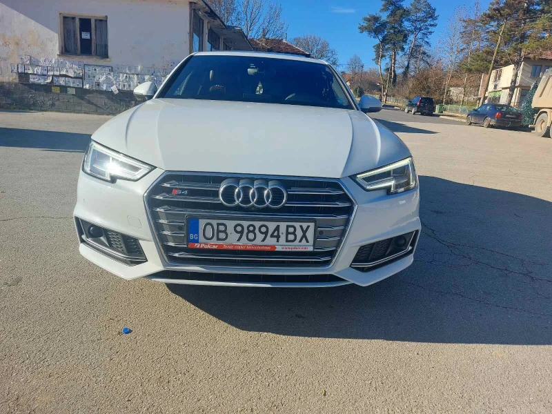 Audi A4 2.0TFSI  252 к седан