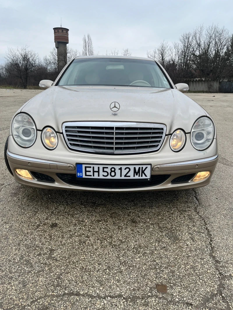 Mercedes-Benz E 220, снимка 5 - Автомобили и джипове - 53291751