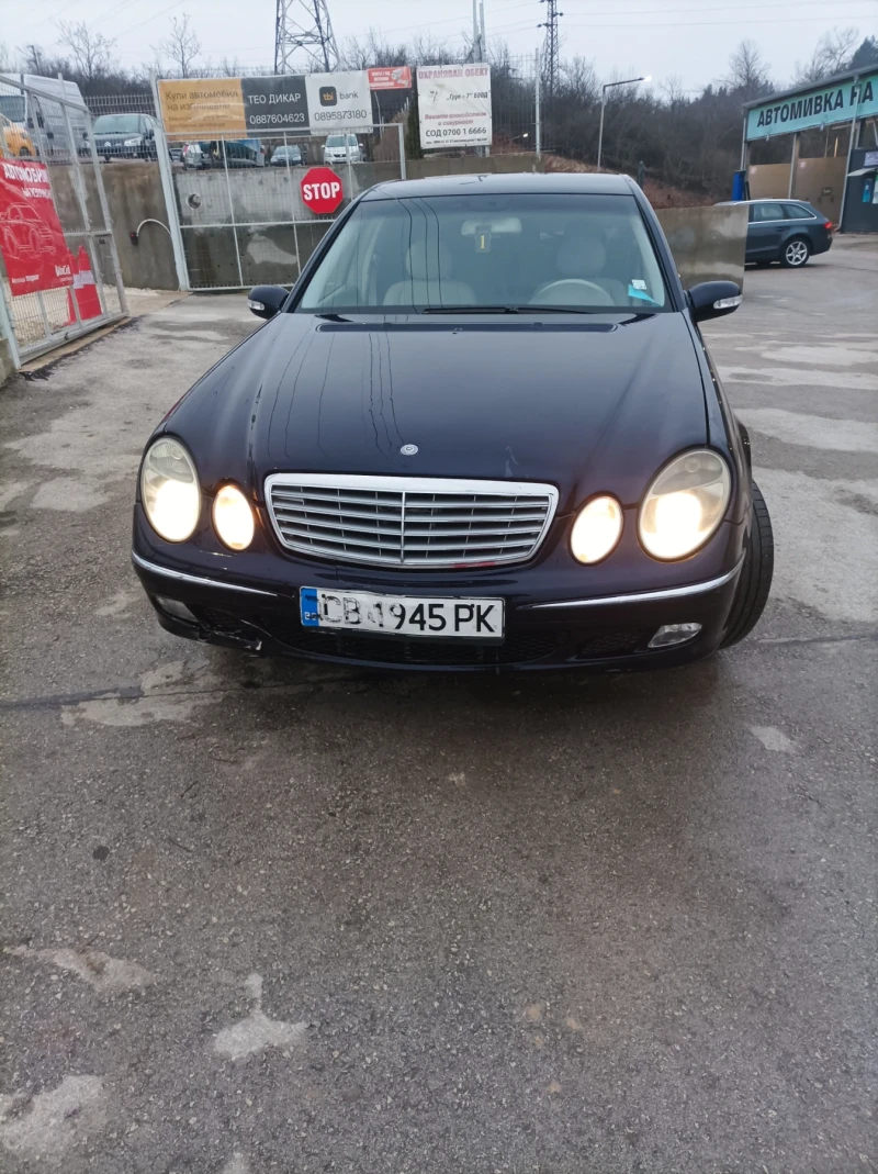 Mercedes-Benz E 270, снимка 14 - Автомобили и джипове - 53416831