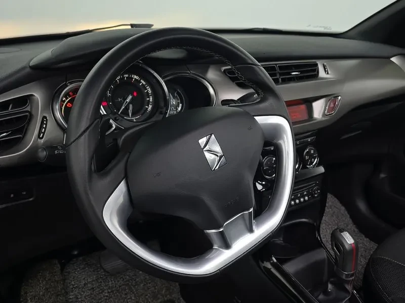 Citroen DS3 1.6 Bluehdi, снимка 13 - Автомобили и джипове - 56574622