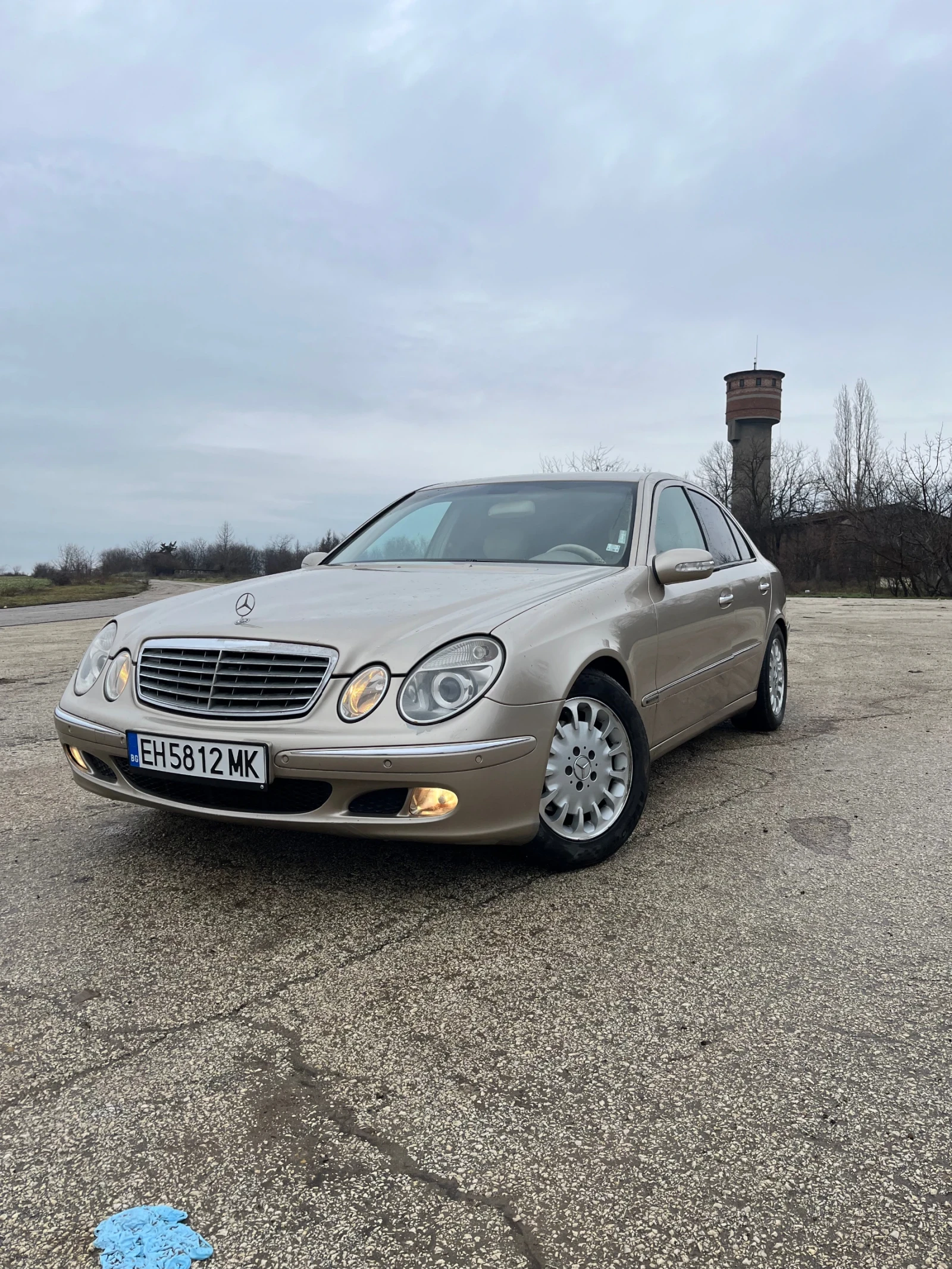 Mercedes-Benz E 220, снимка 1