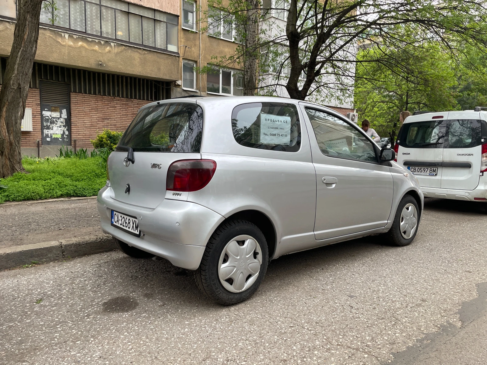 Toyota Yaris 1.0 VVTI - изображение 5