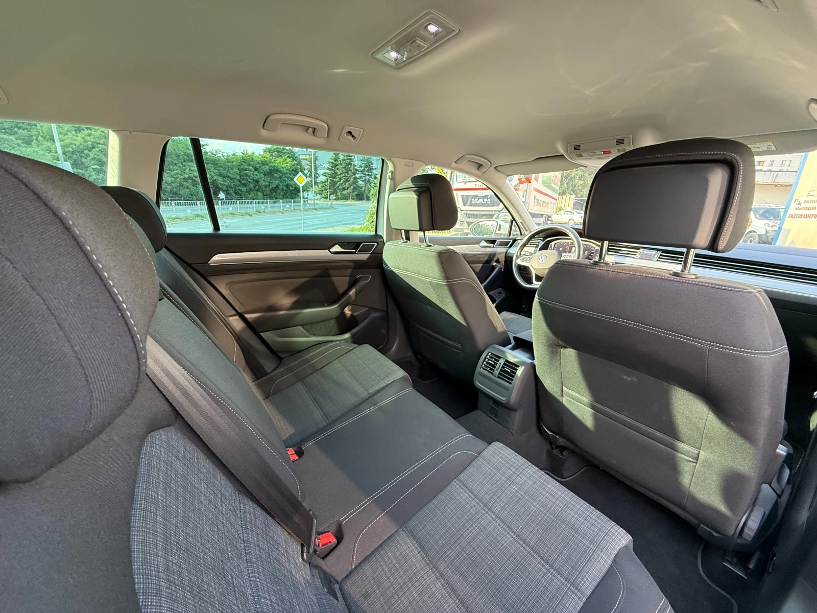 VW Passat  - изображение 10