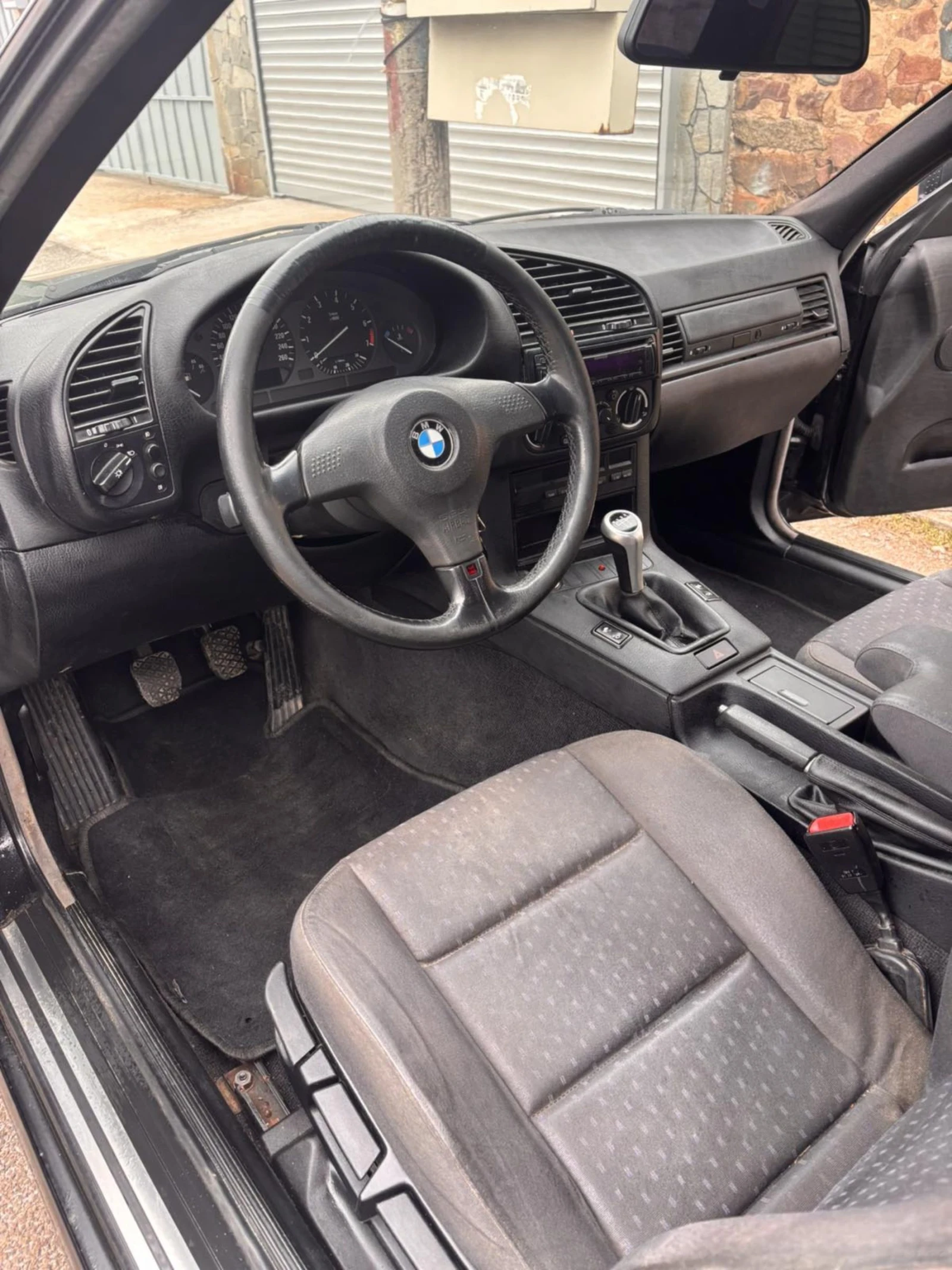 BMW 318 1.8 is - изображение 6