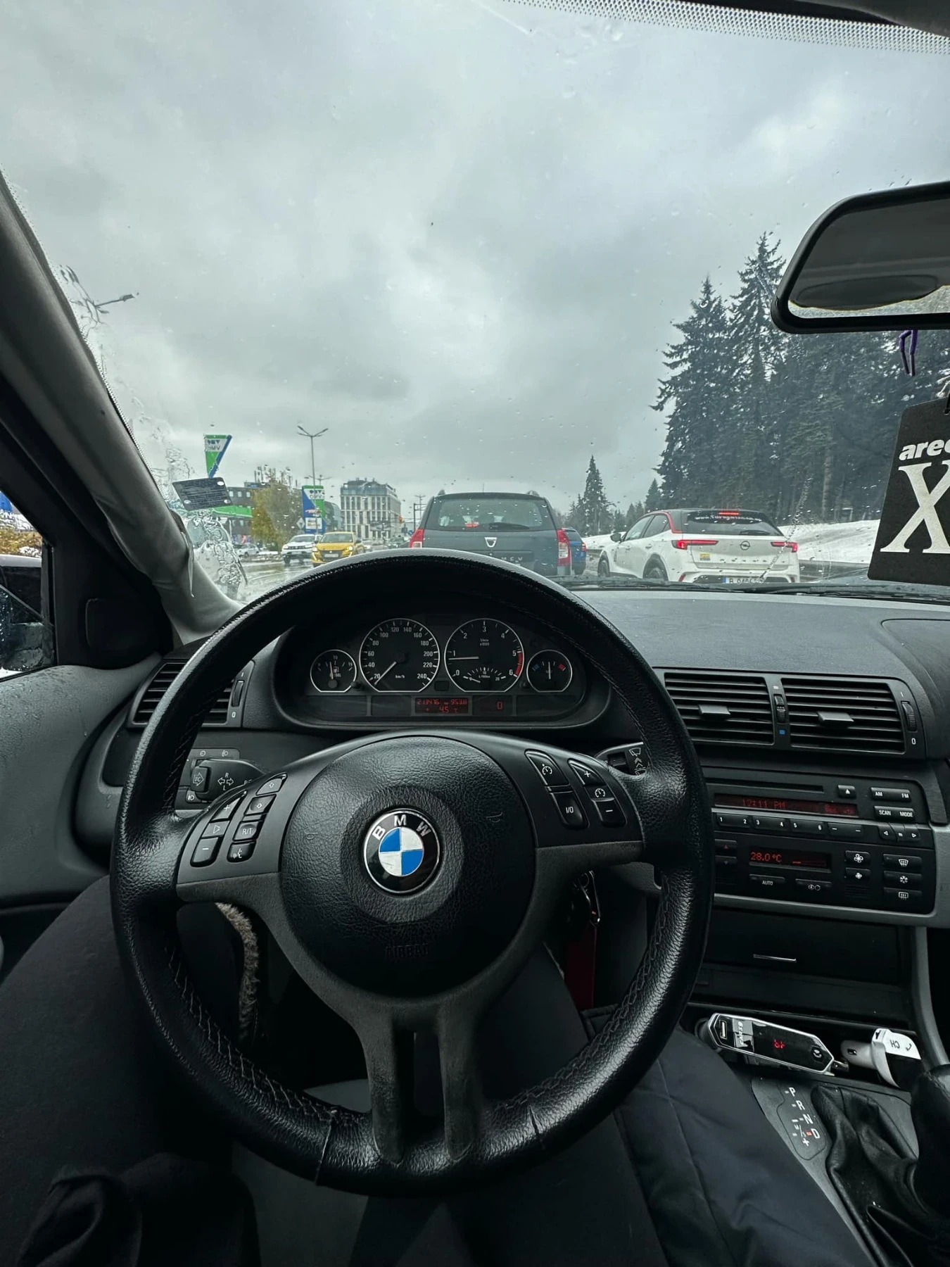 BMW 320  - изображение 9