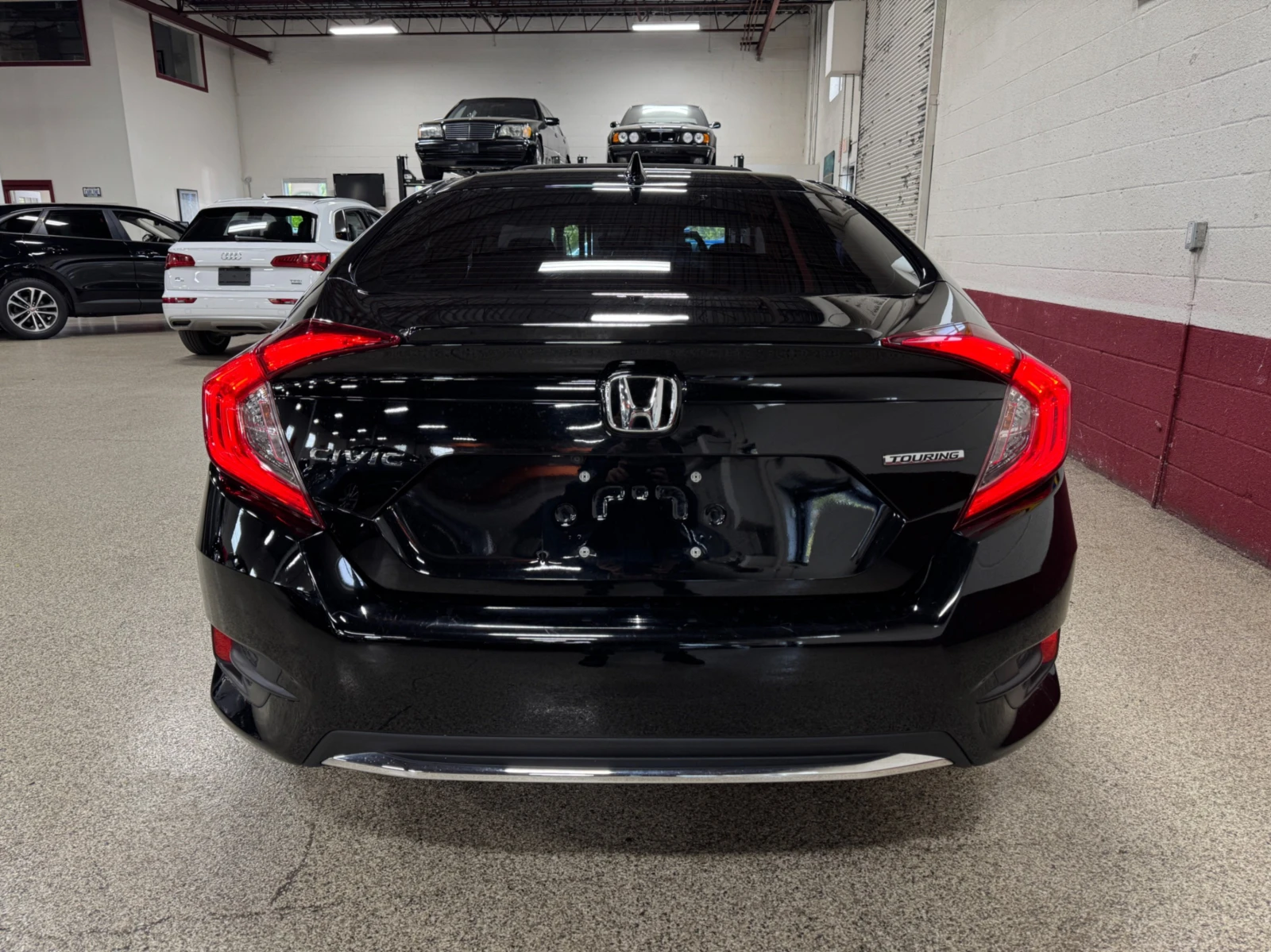 Honda Civic Touring 1.5T / Кожа / ПАНО - изображение 4