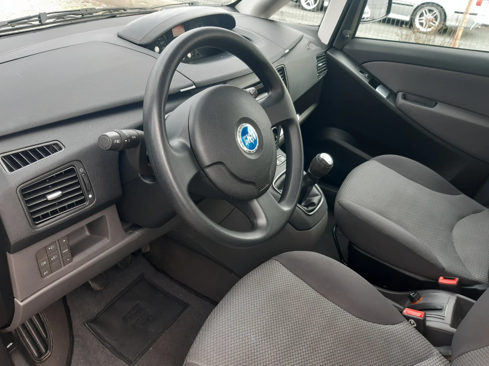 Fiat Idea ���� ����  | Mobile.bg � ����������� 12