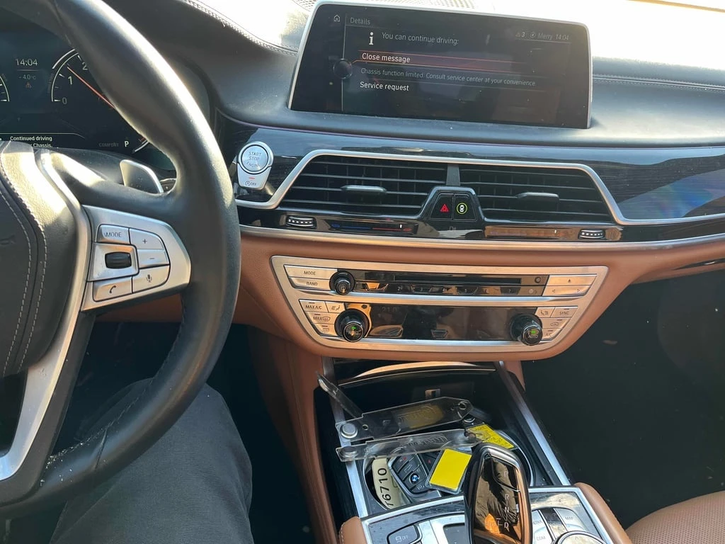 BMW 750 * 750i xDrive * CARFAX * БЕЗ ПЪРВОНАЧАЛНА ВНОСКА - изображение 9