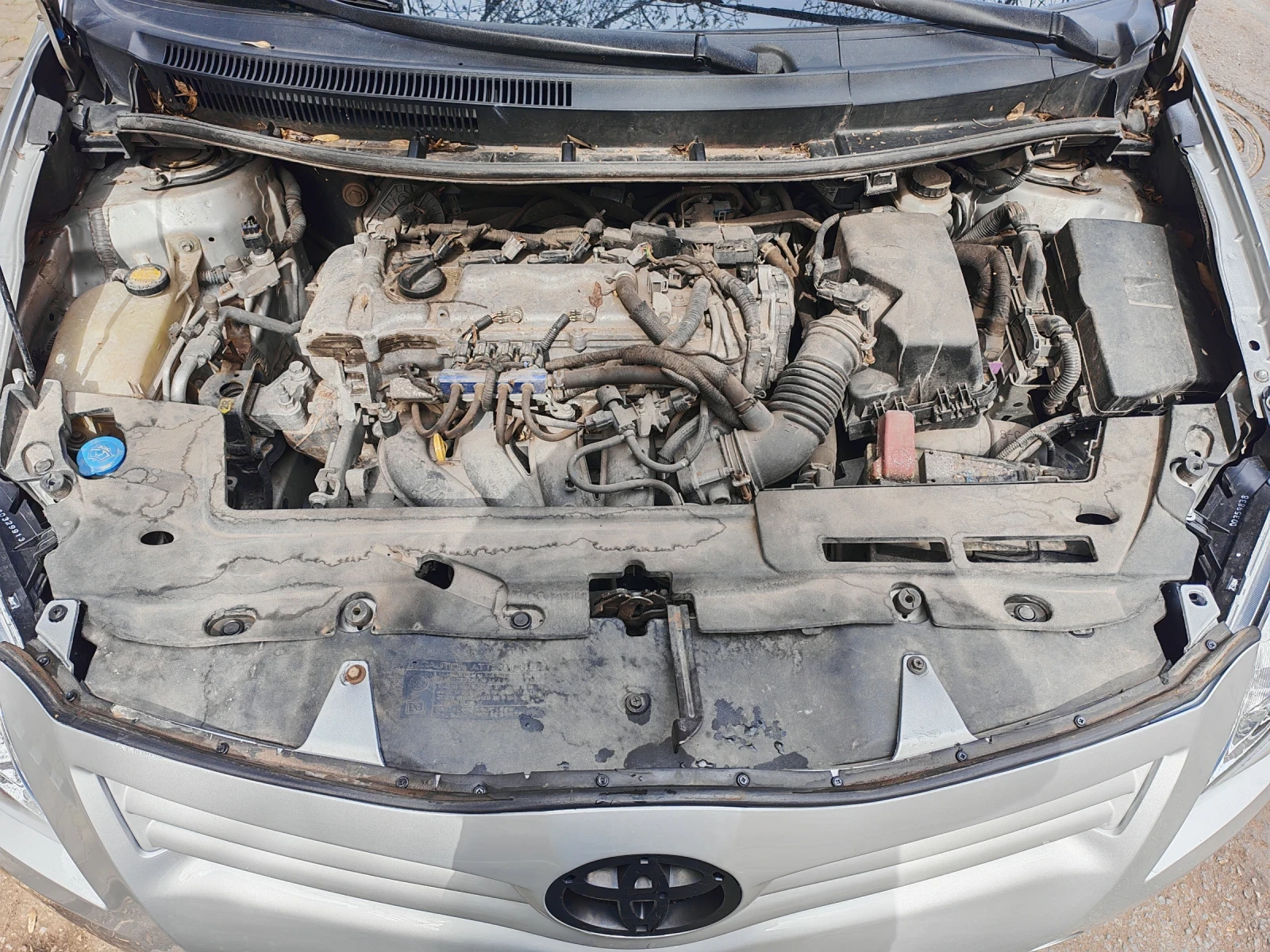 Toyota Auris  1.6 VVTI 132 к.с.FaceLift Navi Evro 5, снимка 15 - Автомобили и джипове - 53925094