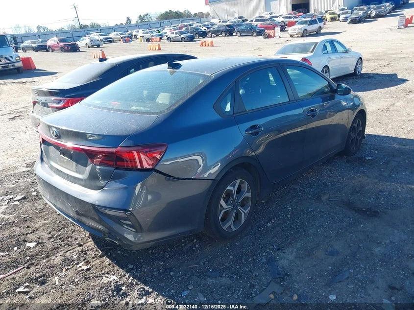Kia Forte 2.0L I-4 DOHC, VVT, 147HP Front Wheel Drive | Mobile.bg � ����������� 4