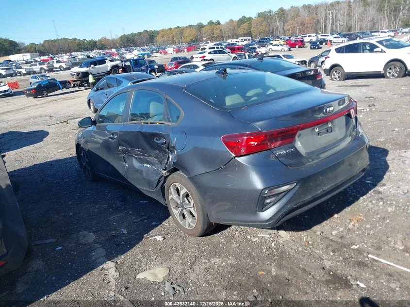 Kia Forte 2.0L I-4 DOHC, VVT, 147HP Front Wheel Drive | Mobile.bg � ����������� 3
