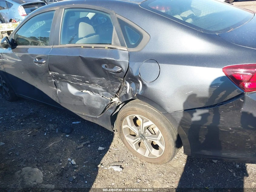 Kia Forte 2.0L I-4 DOHC, VVT, 147HP Front Wheel Drive | Mobile.bg � ����������� 6