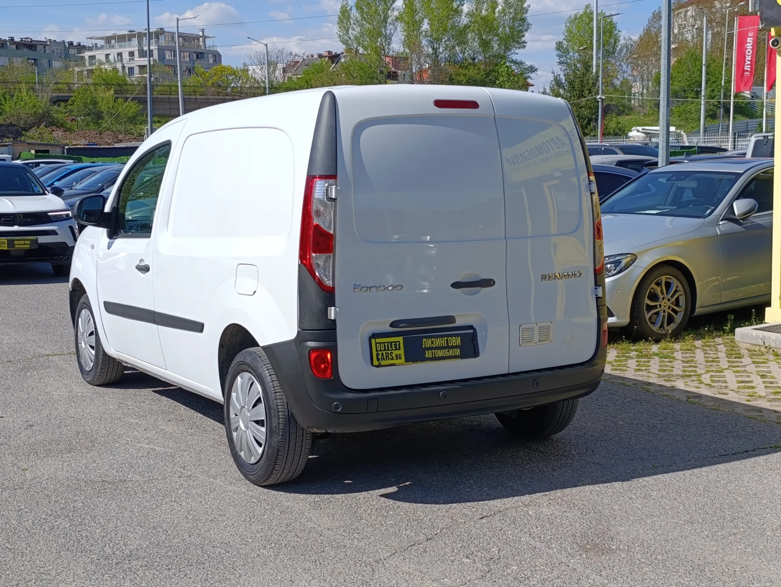 Renault Kangoo 1.5 DCI 75кс., снимка 4 - Автомобили и джипове - 54354211