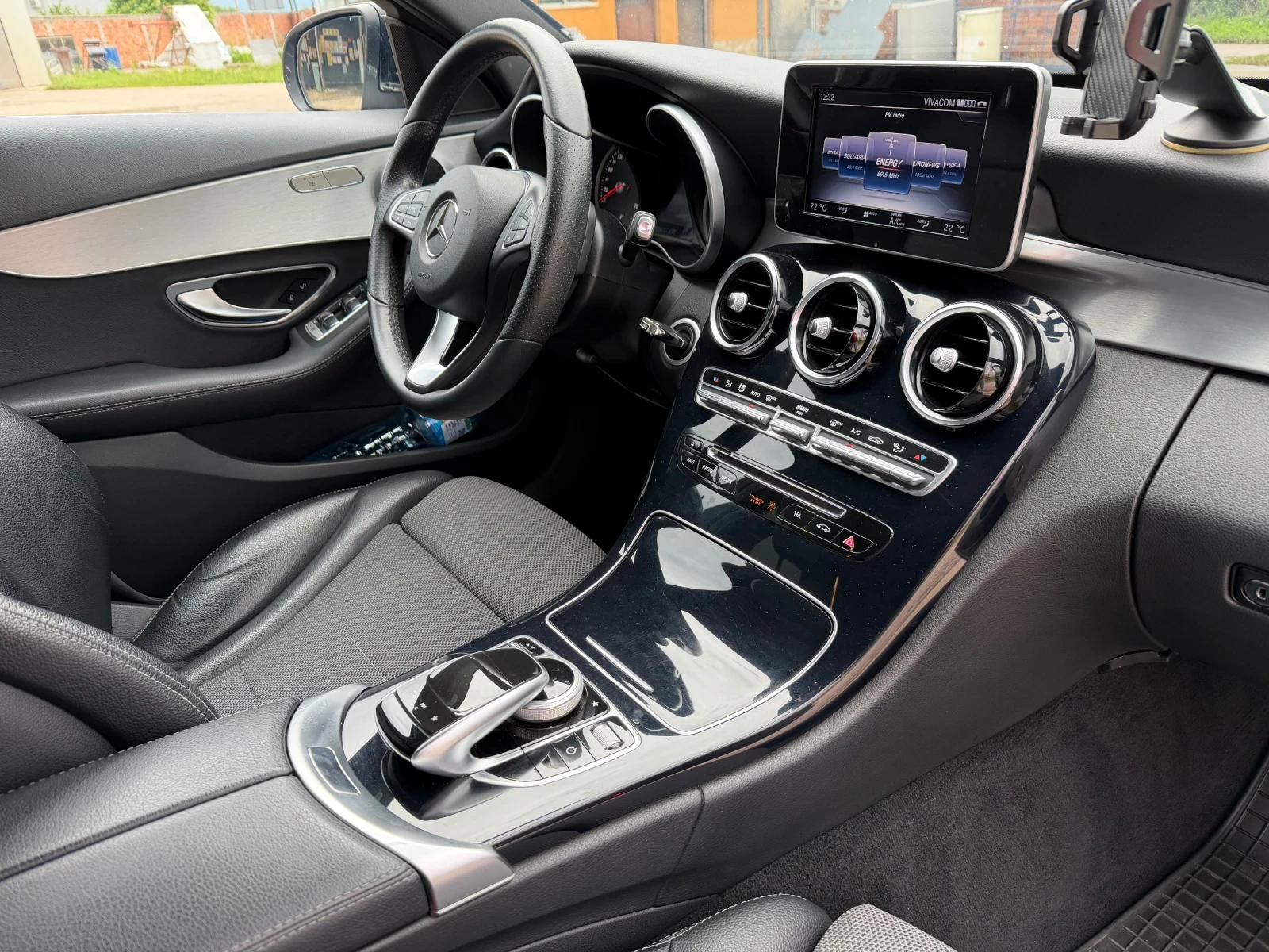 Mercedes-Benz C 220, снимка 14 - Автомобили и джипове - 54642307