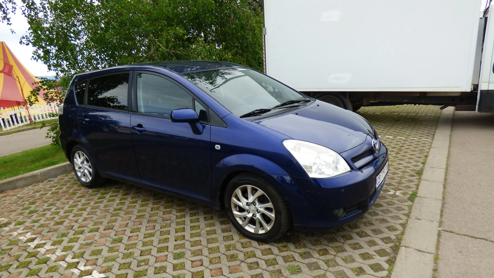 Toyota Corolla verso 2.2 D-4D (136 Hp) Facelift, снимка 2 - Автомобили и джипове - 54651119