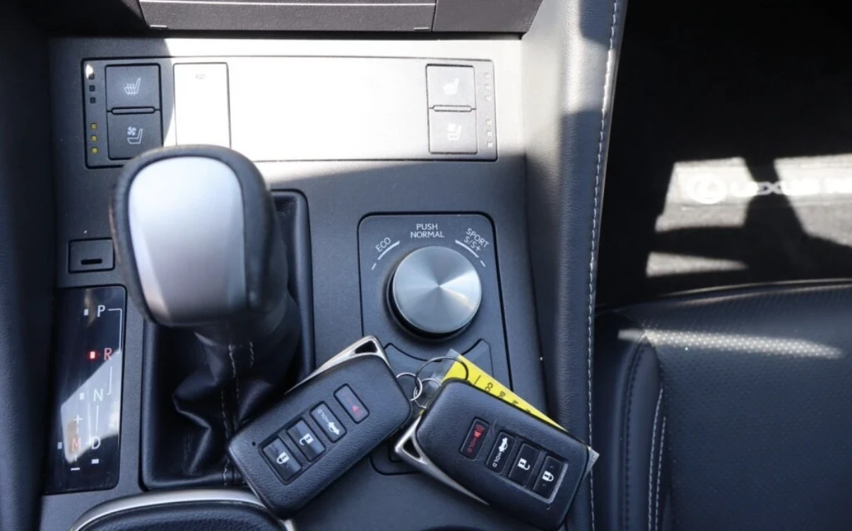 Lexus RC 350 F SPORT * ��������� * AWD * KEYLESS * CARFAX *  | Mobile.bg � ����������� 8