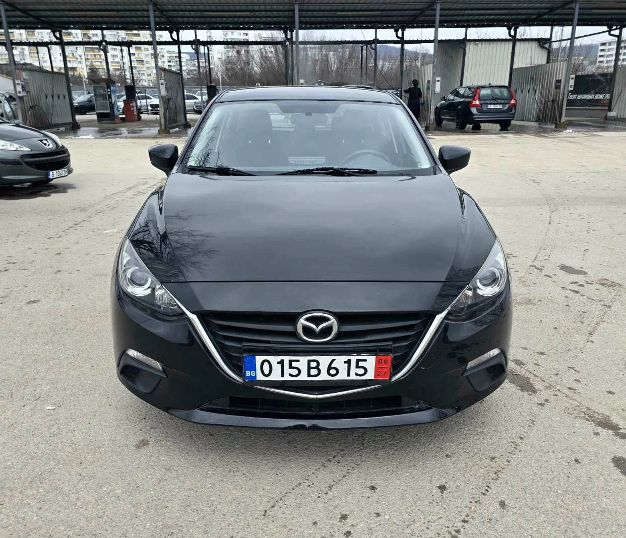 Mazda 3 ТОП СЪСТОЯНИЕ/1.5iSKYACTIV/НАВИГАЦИЯ, снимка 2 - Автомобили и джипове - 55348092
