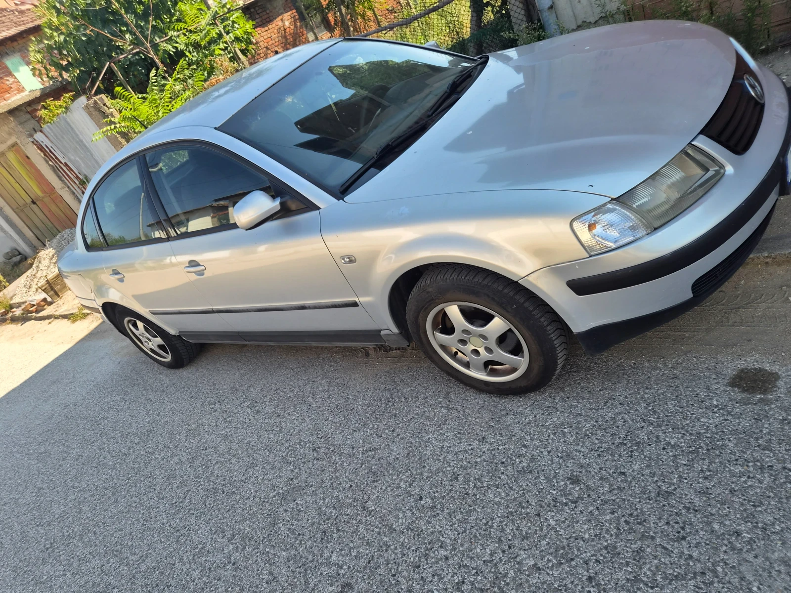 VW Passat, снимка 2 - Автомобили и джипове - 55710368