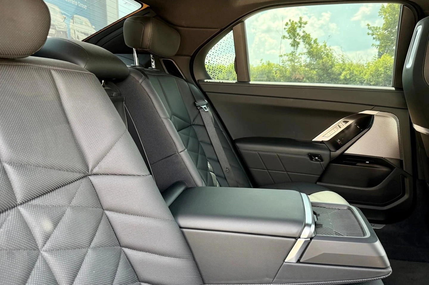 BMW 740 d xDrive M-Sport , снимка 7 - Автомобили и джипове - 56015734