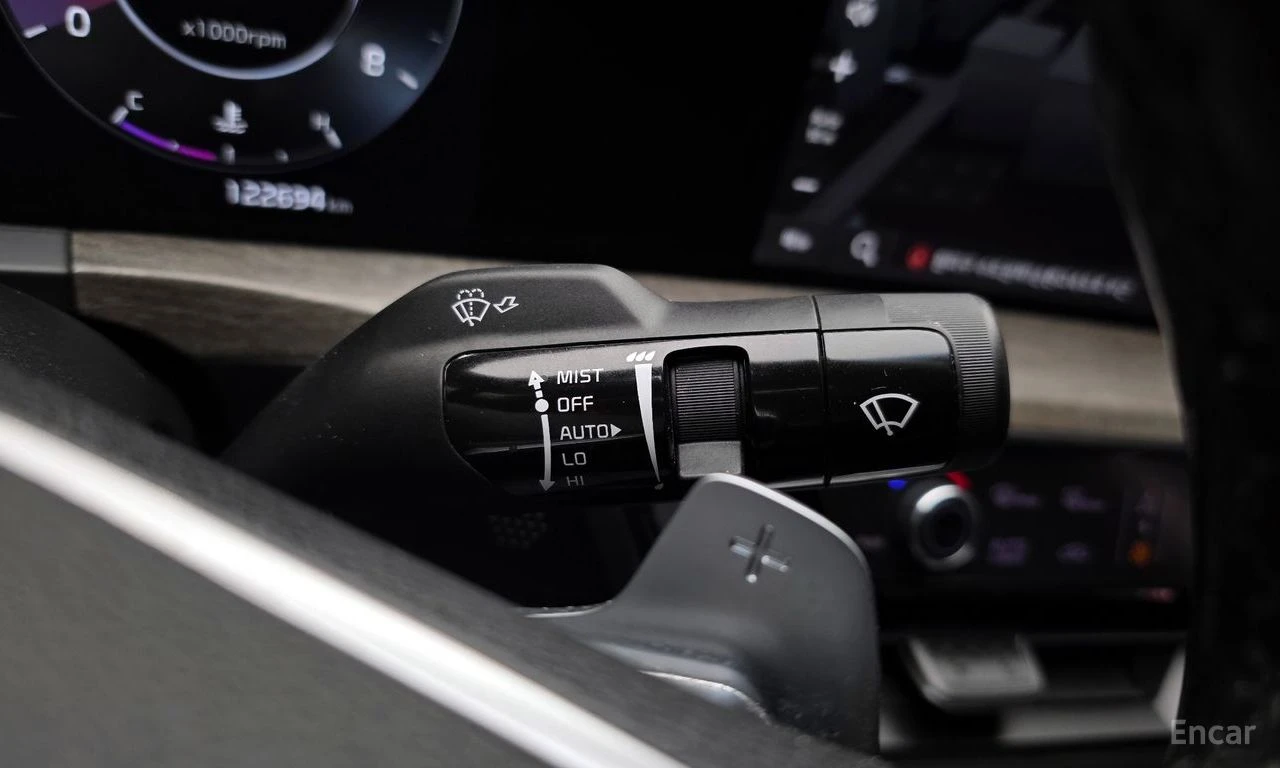 Kia K8 3.5* LPG* ПОДГРЕВ* ОБДУХВАНЕ* LANE* ASSIST* , снимка 13 - Автомобили и джипове - 56075858