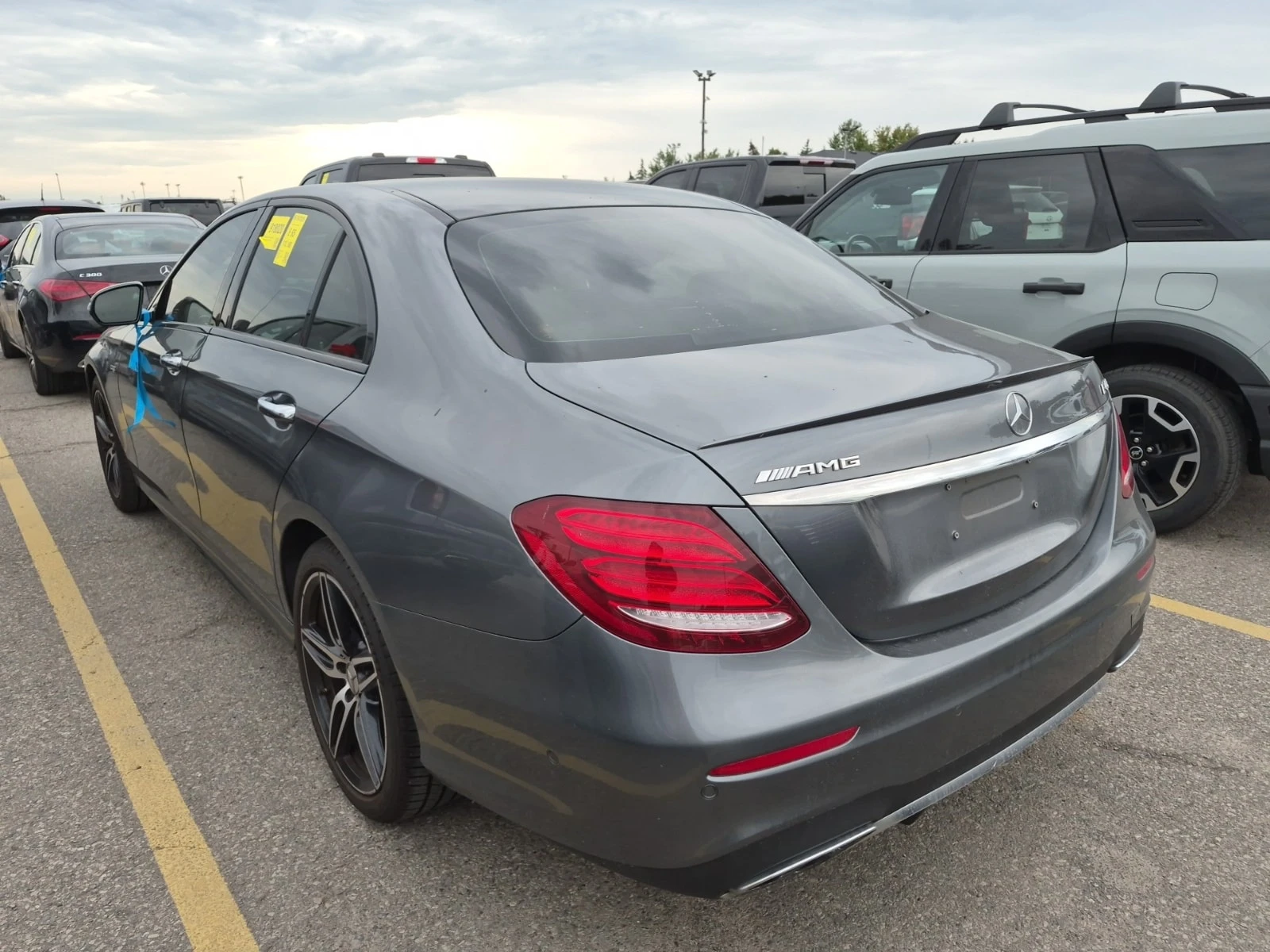 Mercedes-Benz E 43 AMG CARFAX/ВСИЧКИ ЕКСТРИ/БЕЗ ИНЦИДЕНТИ, снимка 4 - Автомобили и джипове - 56088498