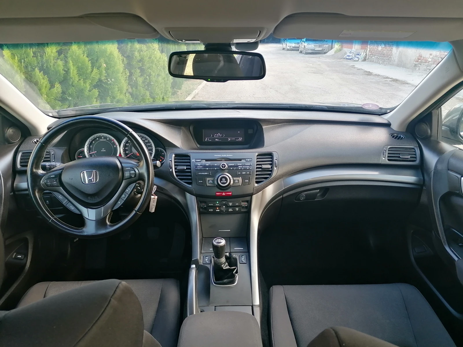 Honda Accord 2.0i-VTEC  FACELIFT, снимка 8 - Автомобили и джипове - 56161575