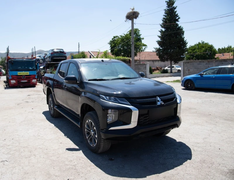 Mitsubishi L200, снимка 1 - Автомобили и джипове - 46481389