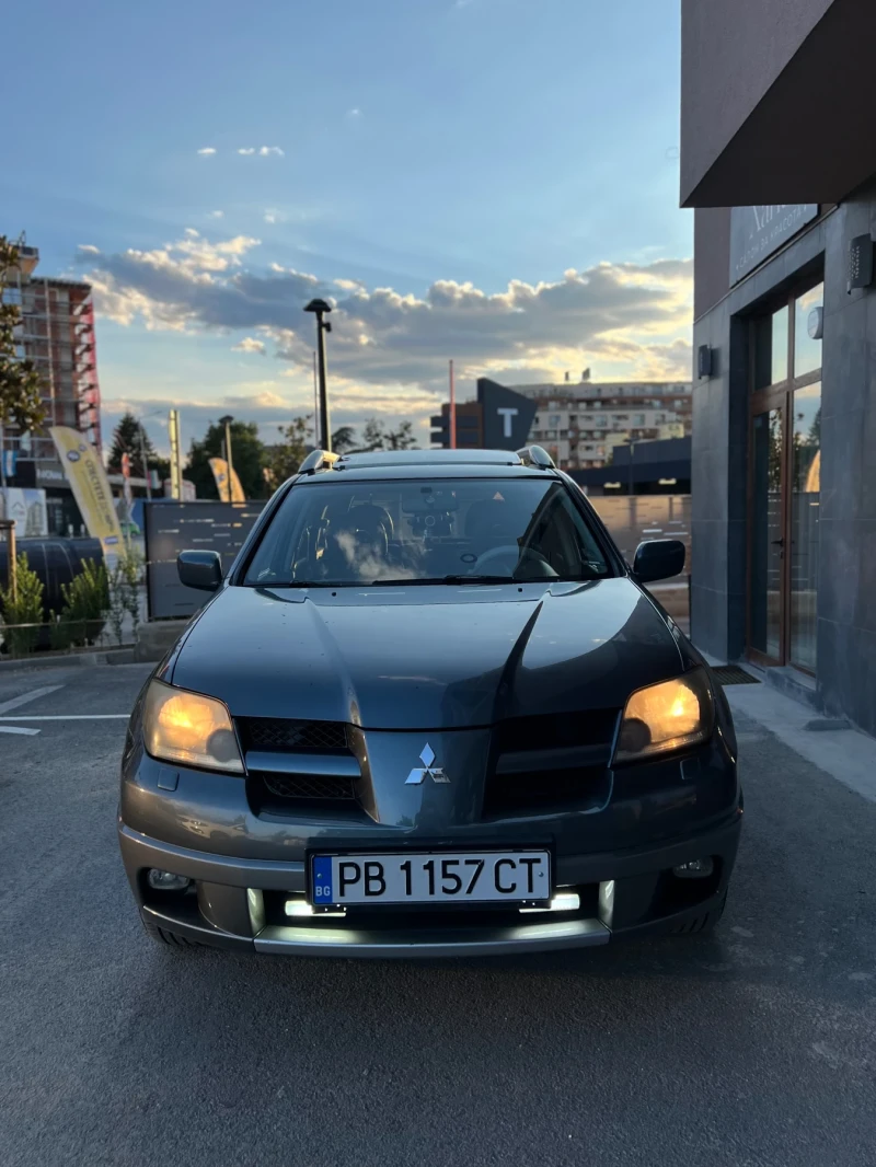 Mitsubishi Outlander 2.0, снимка 3 - Автомобили и джипове - 47620411