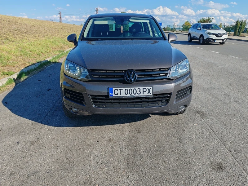 VW Touareg 3.0 V6 TDI, снимка 1 - Автомобили и джипове - 47647623