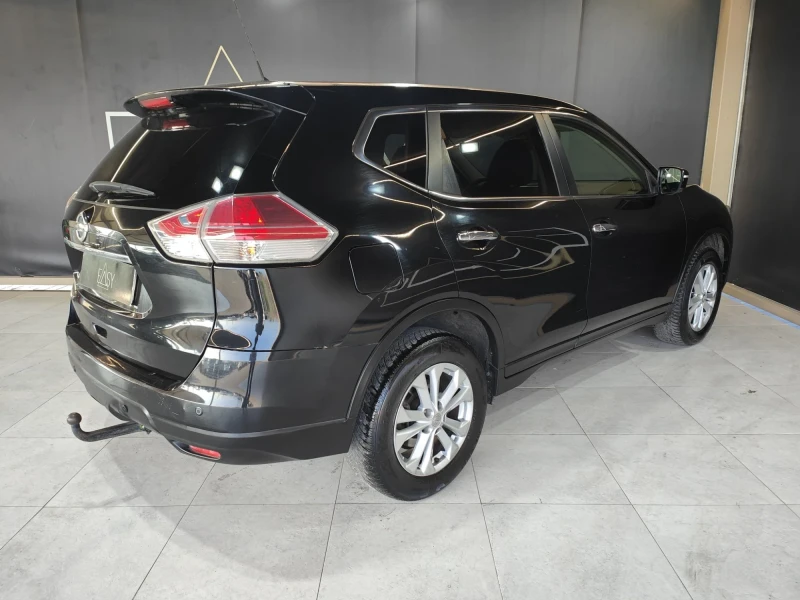 Nissan X-trail 1.6, снимка 3 - Автомобили и джипове - 47944507