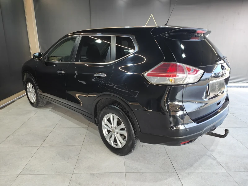 Nissan X-trail 1.6, снимка 4 - Автомобили и джипове - 47944507